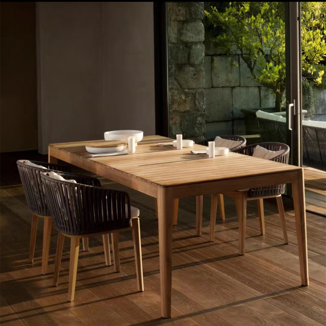Cassis Teak Dining Set