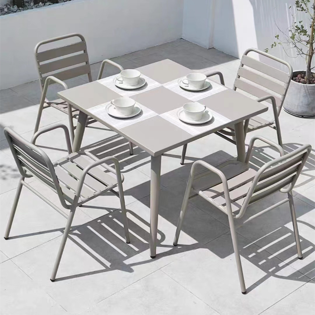 Villefranche Dining Set - Image 3